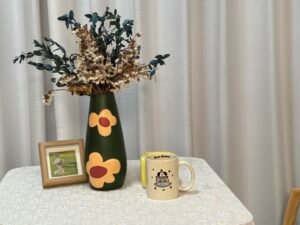 Painted pottery hand-painted flower vase