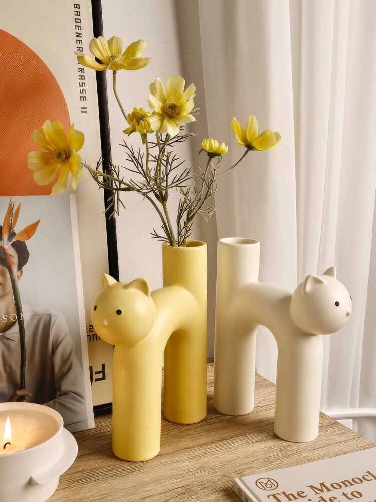 Wabiv cute tubular Siamese cat shaped ceramic vase
