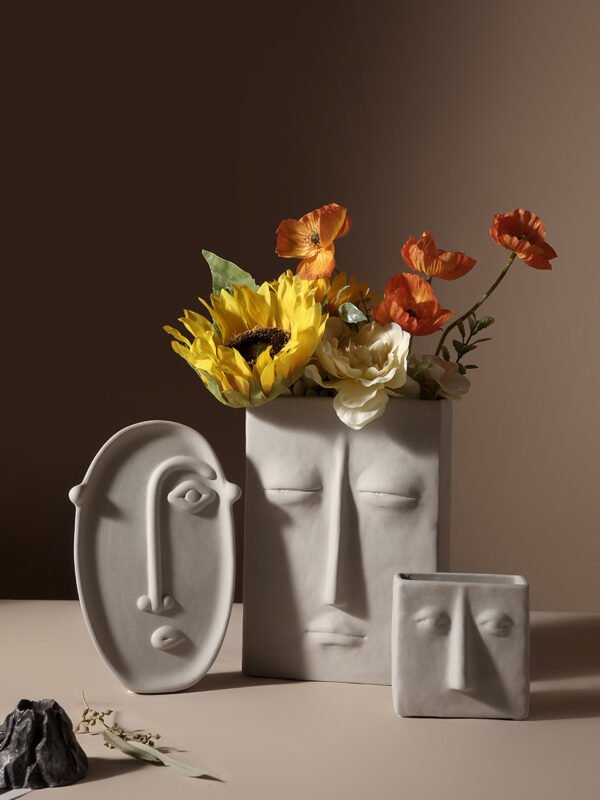 Wabiv Artistic Face Vase