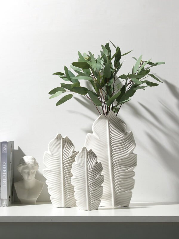 Wabiv Nordic leaf vase