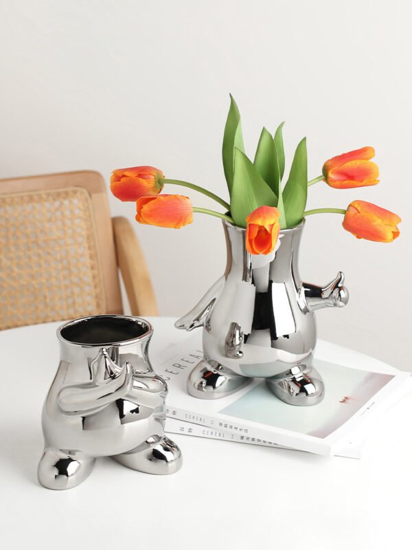 Wabiv Creative and trendy flower vases