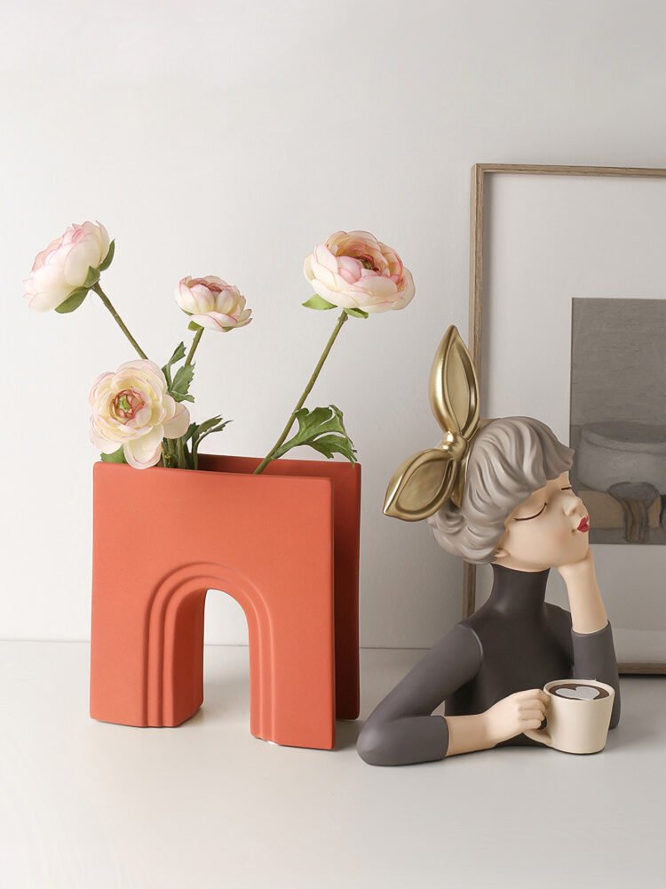 zhutu3 Wabiv U-shaped geometric vase