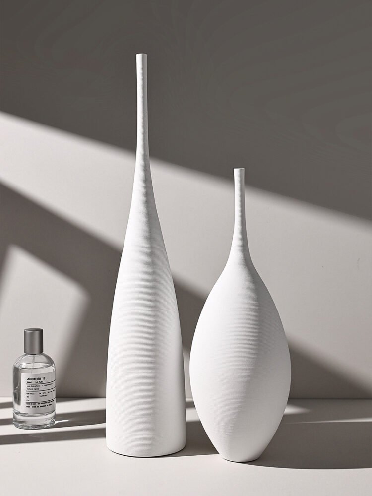 Wabiv Narrow-necked wire-drawn vase