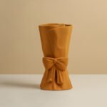 Bow-shaped bouquet vase
