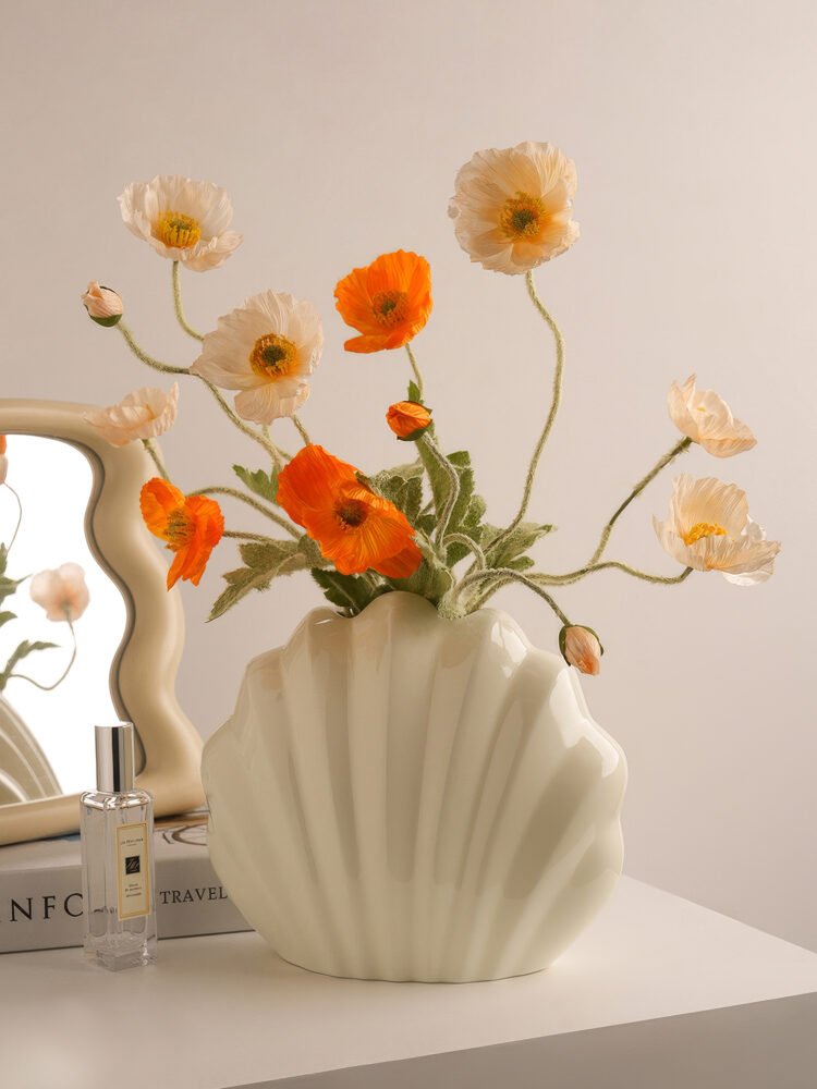 Minimalist cream white shell shaped ceramic vase Madeleine style for home decor
