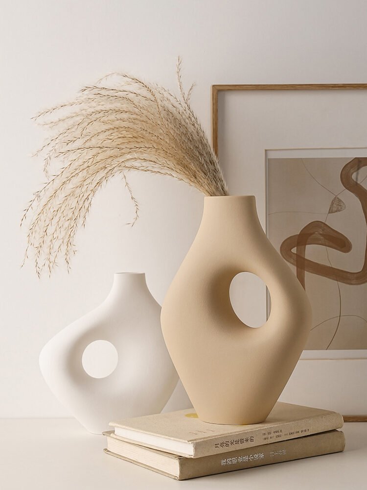 Wabiv Wabi-sabi sensual handle vase