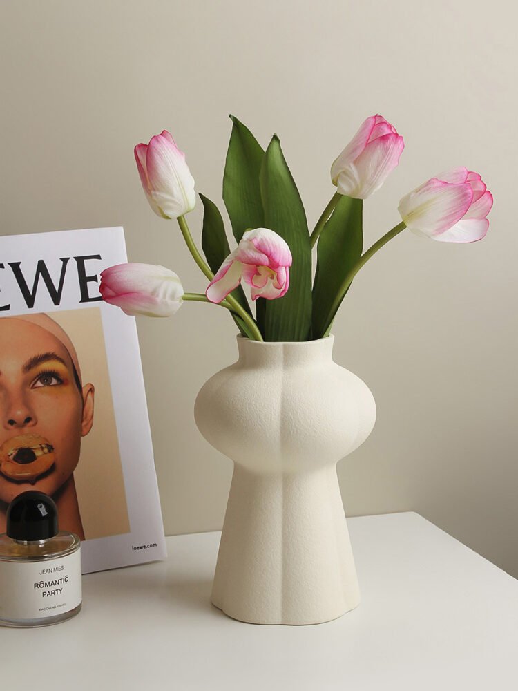 Creamy Multi-Petal Vase