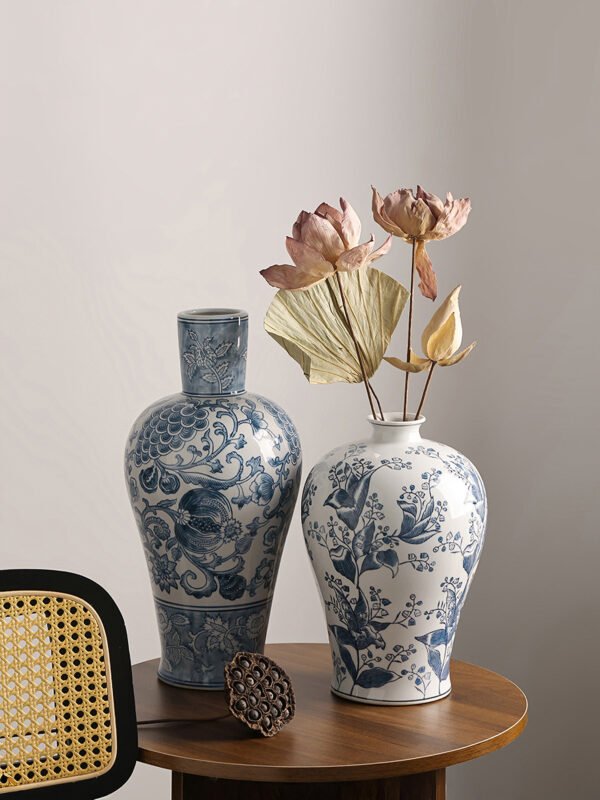 Wabiv Blue and white porcelain vase