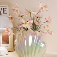 Wabiv Madeleine shell vase