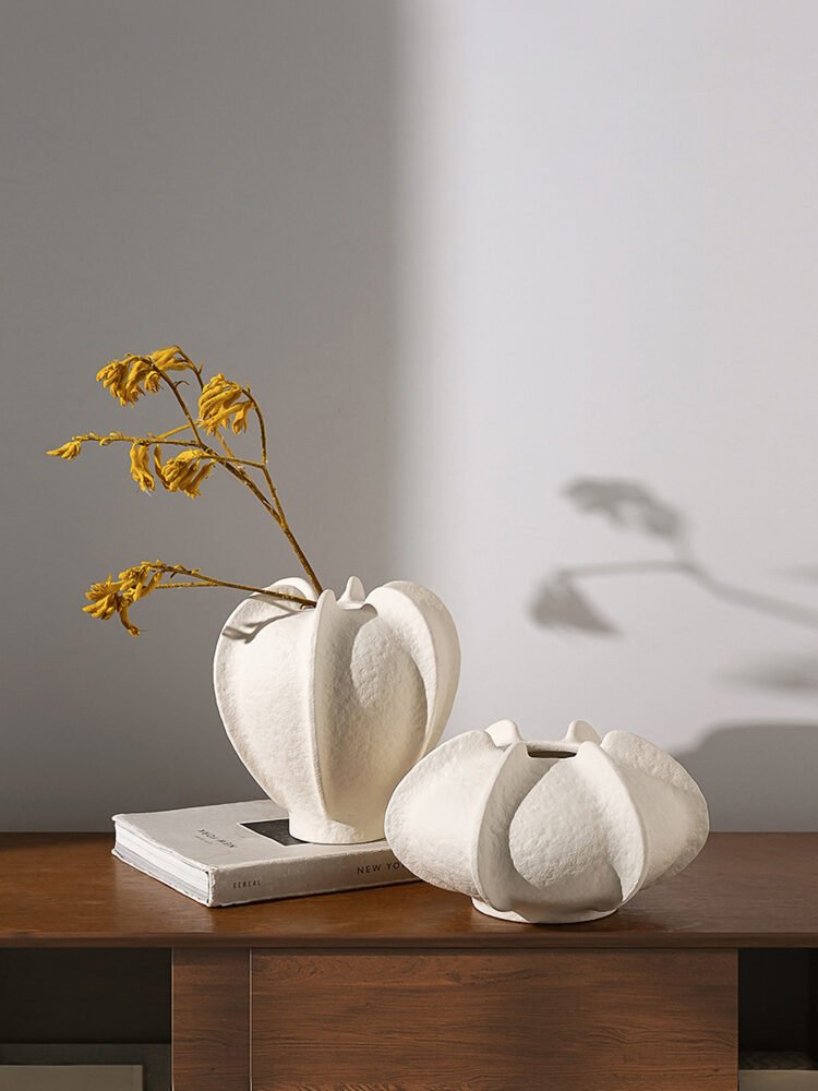 Starfruit multi-petal vase