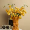 Bow-shaped bouquet vase