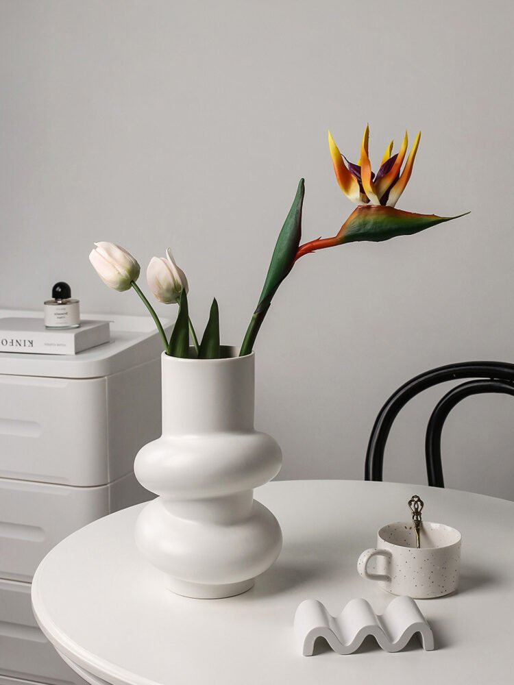 zhutu2 Donut-shaped ceramic vase