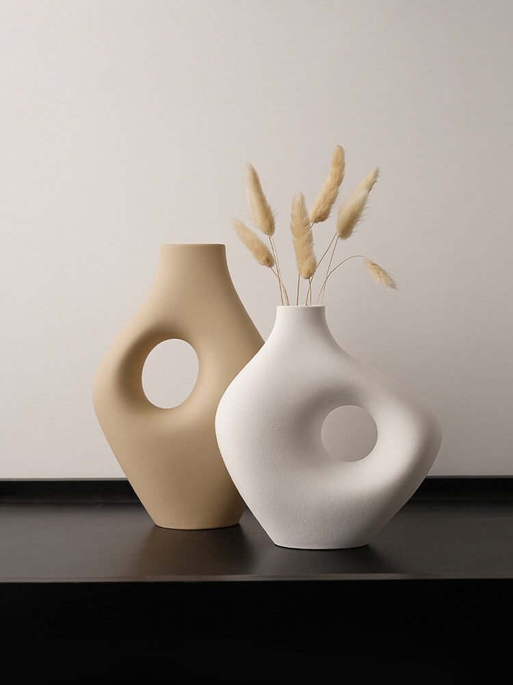 Wabiv Wabi-sabi sensual handle vase