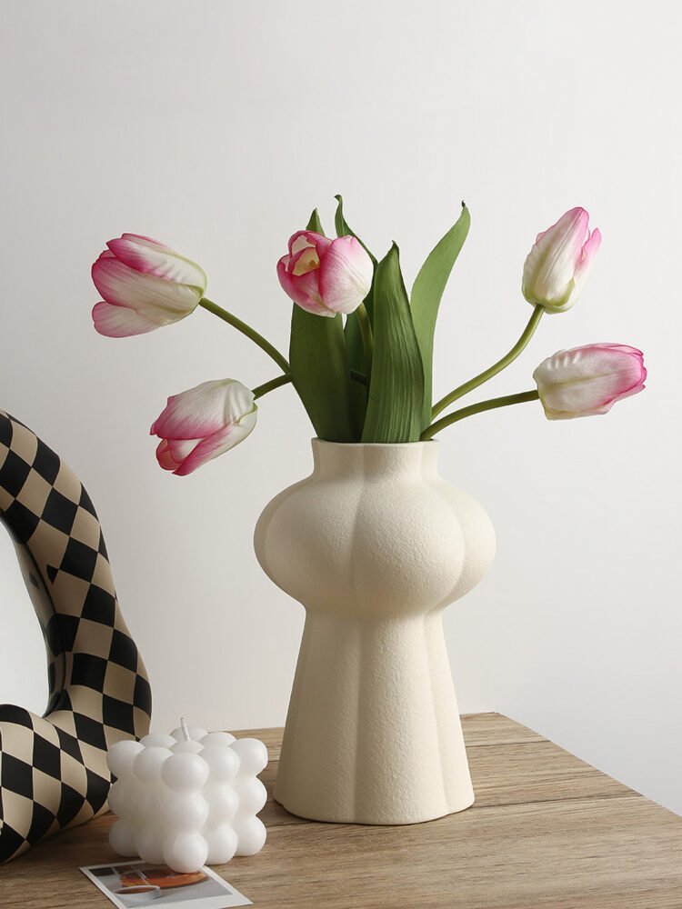 Creamy Multi-Petal Vase
