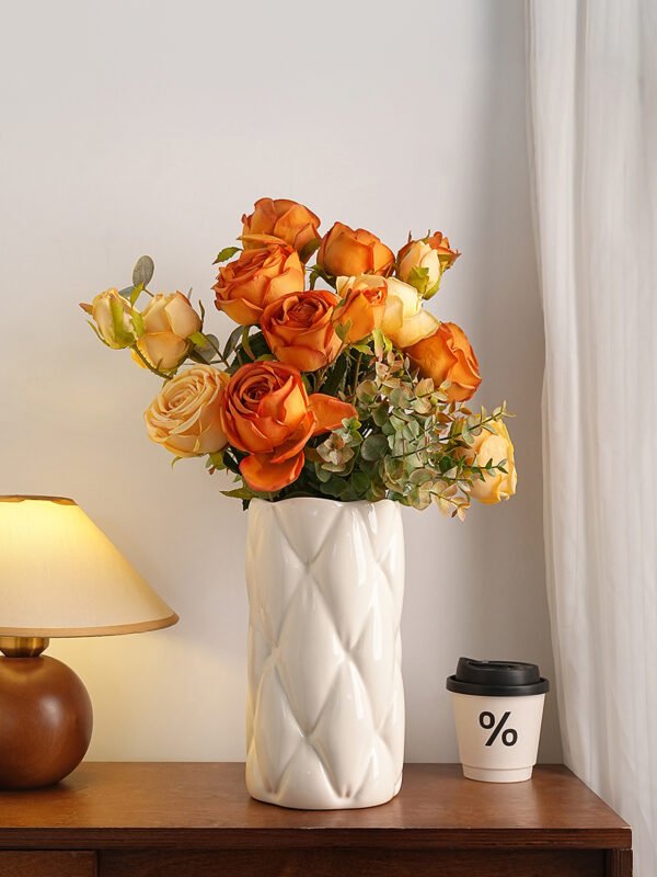 Wabiv Sofa-patterned vase