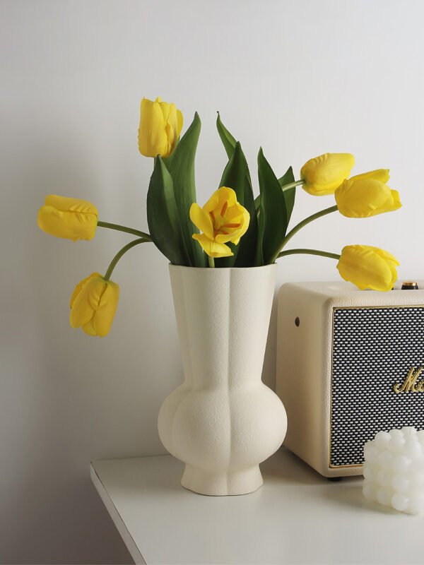 Creamy Multi-Petal Vase
