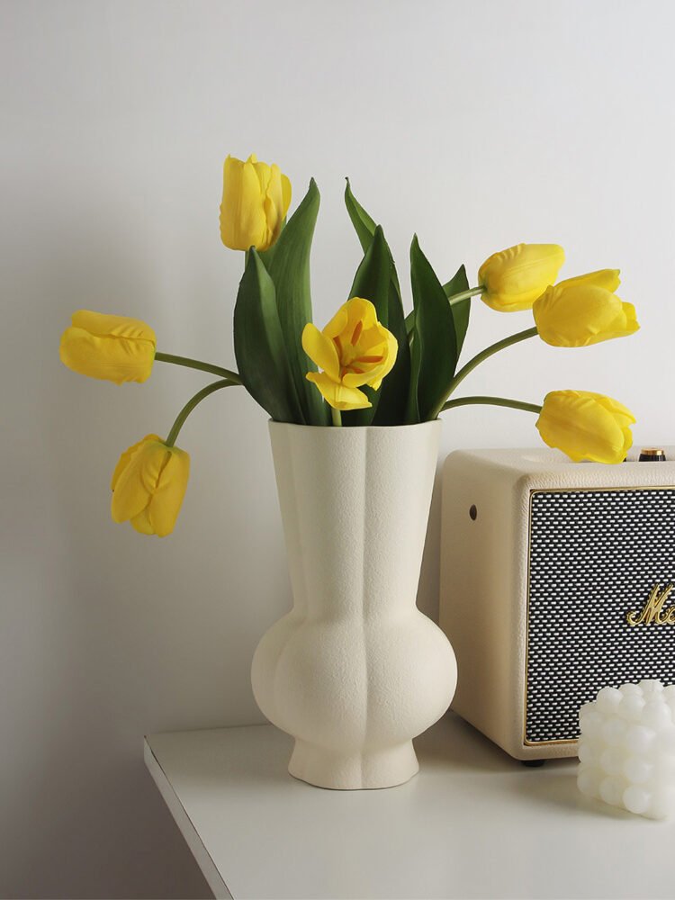 Creamy Multi-Petal Vase