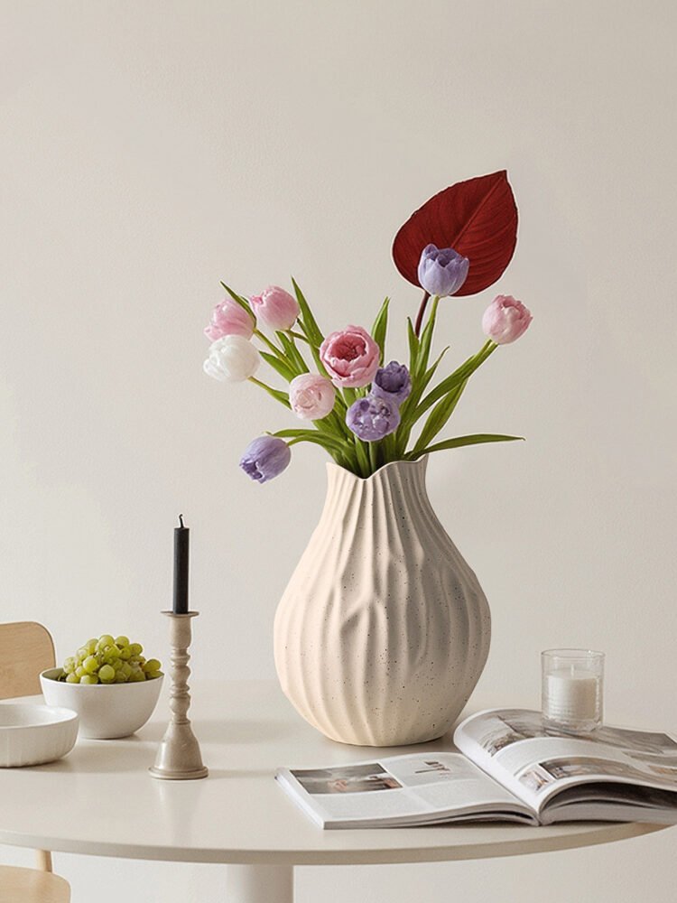 Wabi-sabi irregular pattern vase