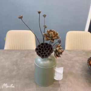 Natural dried flower arrangements