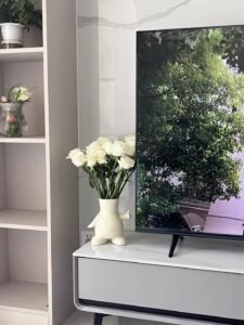 Wabiv Creative and trendy flower vases