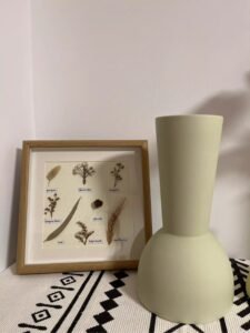 Wabiv Geometric flower arrangement