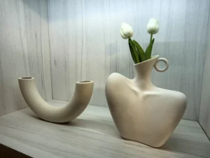 Wabiv Clavicle Vase