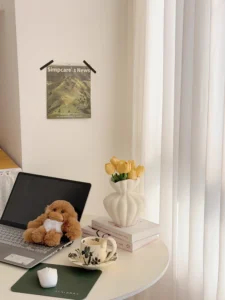 Wabiv French multi-petal vase