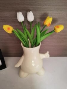 Wabiv Creative and trendy flower vases