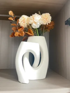 Alien cross tube flower vase
