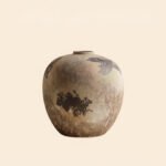 Wabiv Yunyin style minimalist floral ceramic vessels for serene spaces