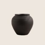Traditional wabi-sabi style rustic wide mouth grounding pottery jar stoneware vase