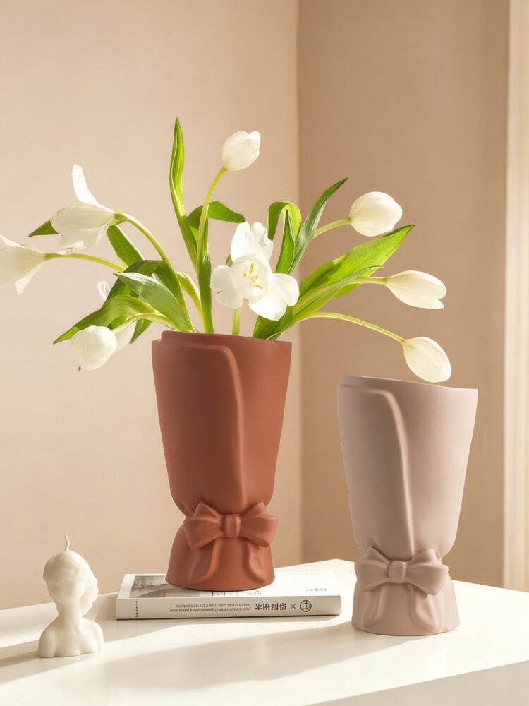 Romantic French style ribbon bow pouch ceramic flower vase for tabletop decor